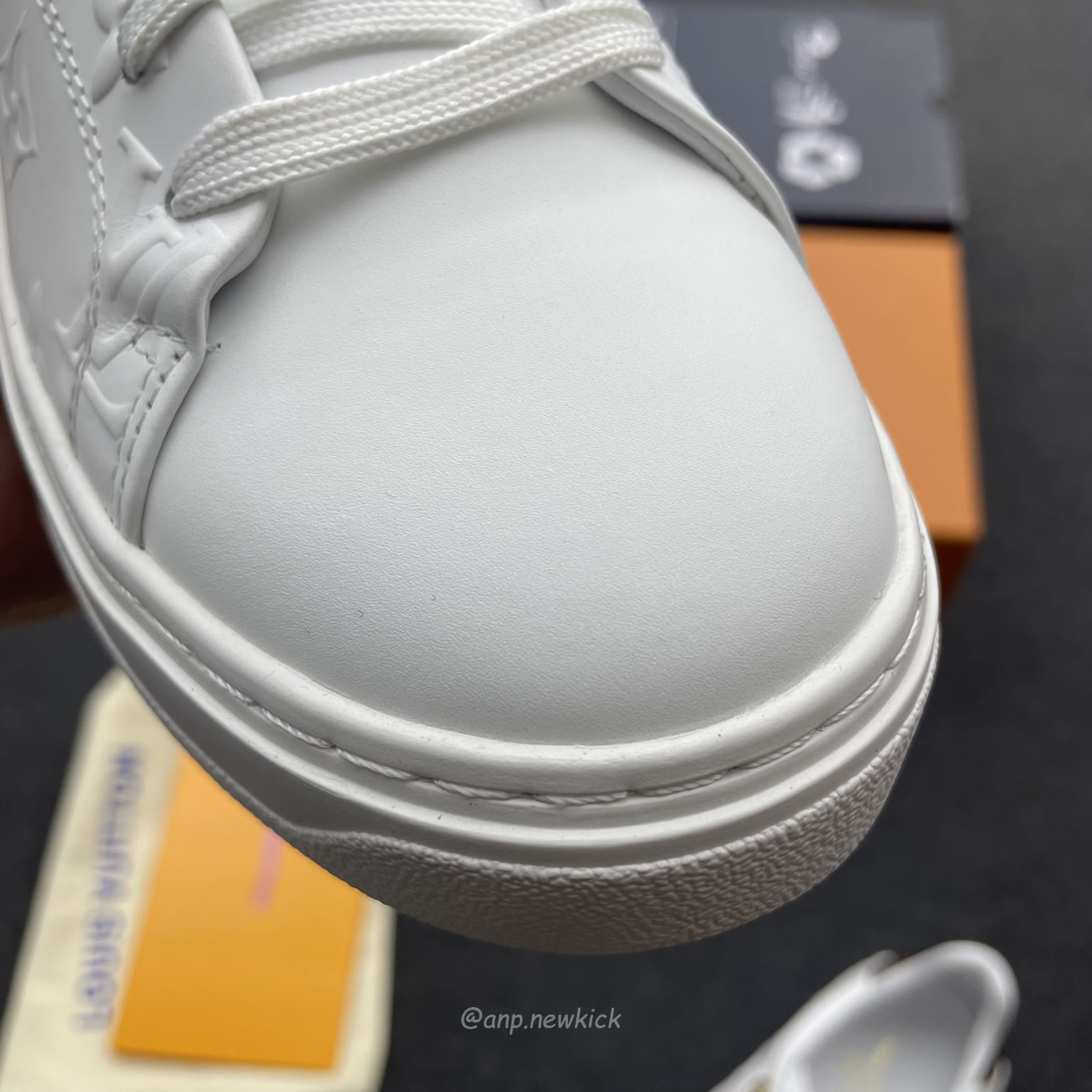 Louis Vuitton Time Out Debossed Monogram Leather White (2) - newkick.app